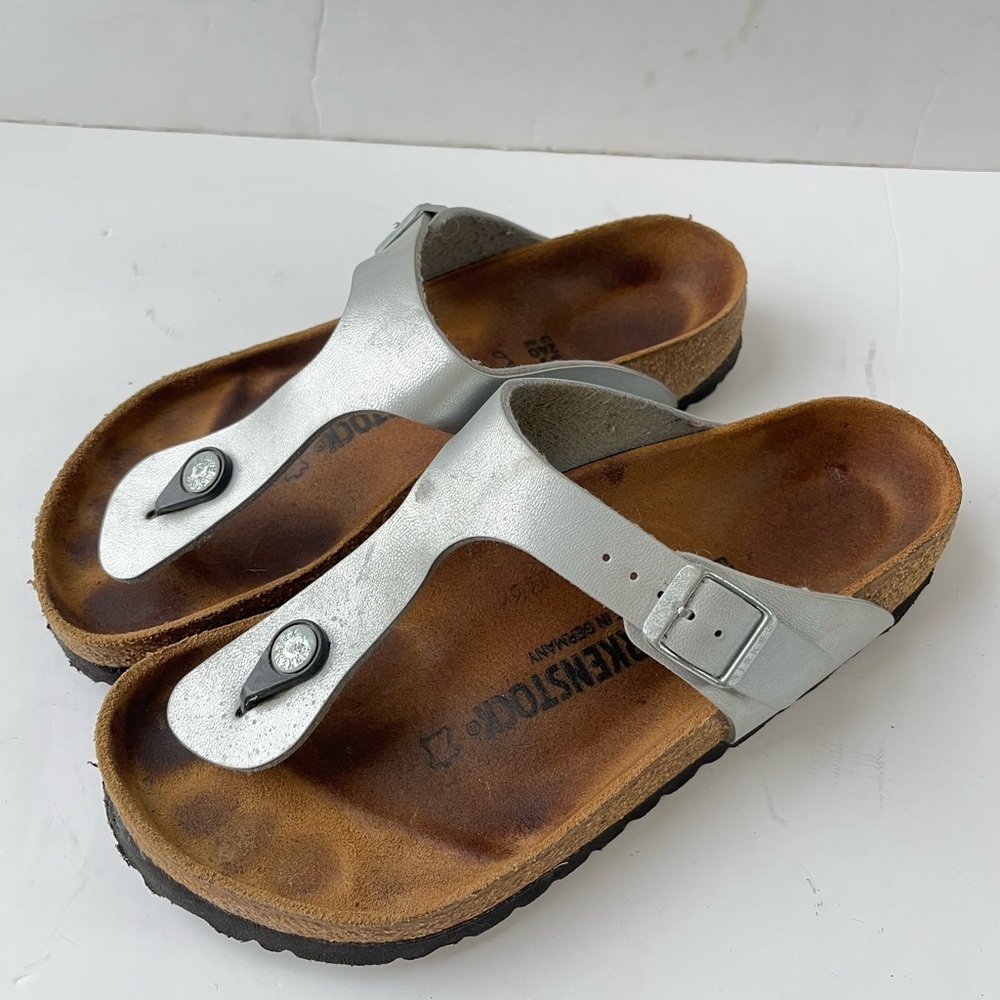 BIRKENSTOCK Gizeh Birko-Flor Silver Thong Sandals US 6 EU 37 - Picture 9 of 9